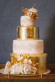 Торт свадебный золотой