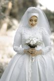 Невесты в свадебных платьях