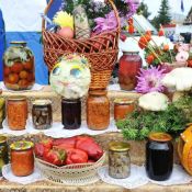 Ярмарка в саду