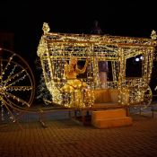 Карета новогодняя