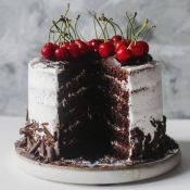 Торт черный лес с вишней