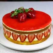 Торт фрезье с клубникой