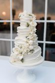 Свадебные торты в белом цвете