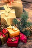Подарки под елку коробки