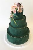 Торт свадебный в зеленых тонах