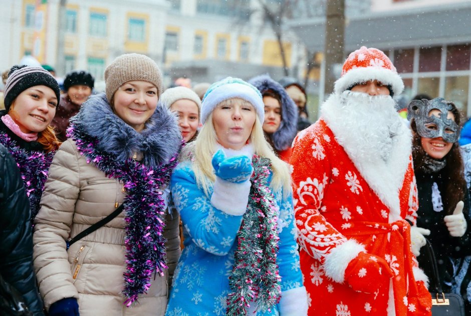 Празднование нового года на улице