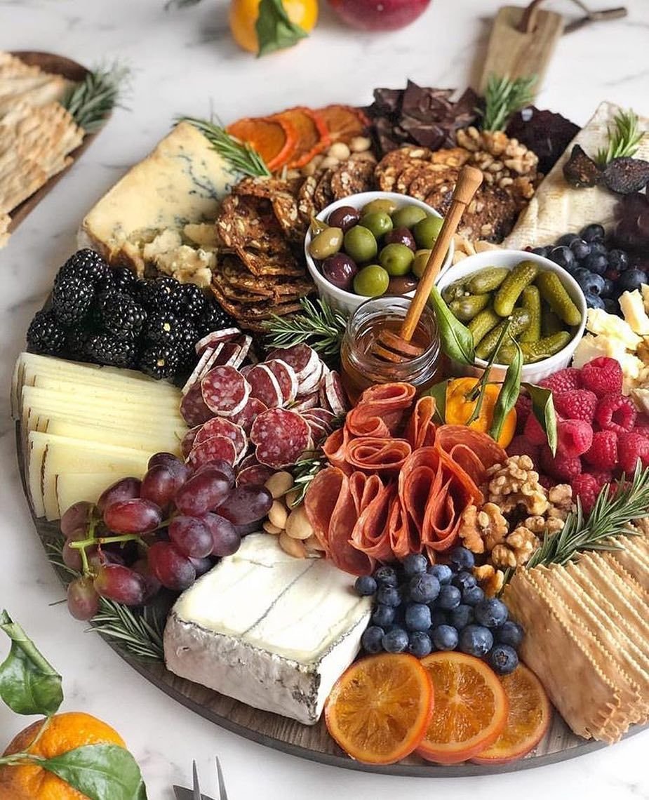 Салат кукуруза фасоль кириешки