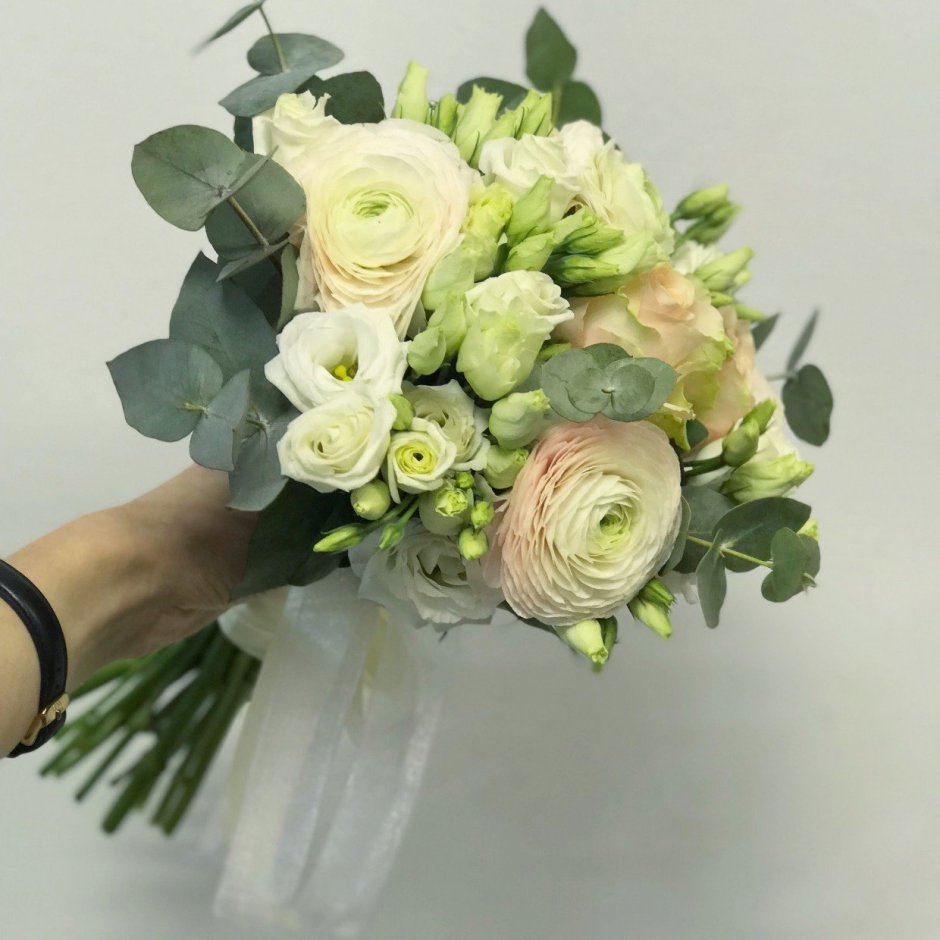 Ранункулюс и эустома