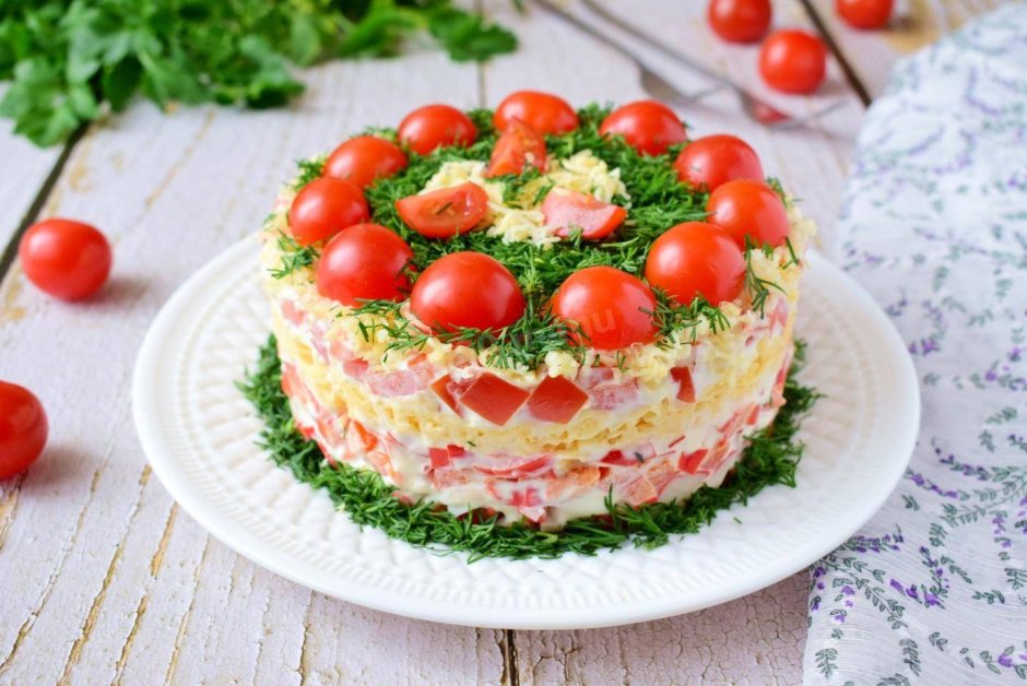 Салат чёрная Жемчужина с черносливом
