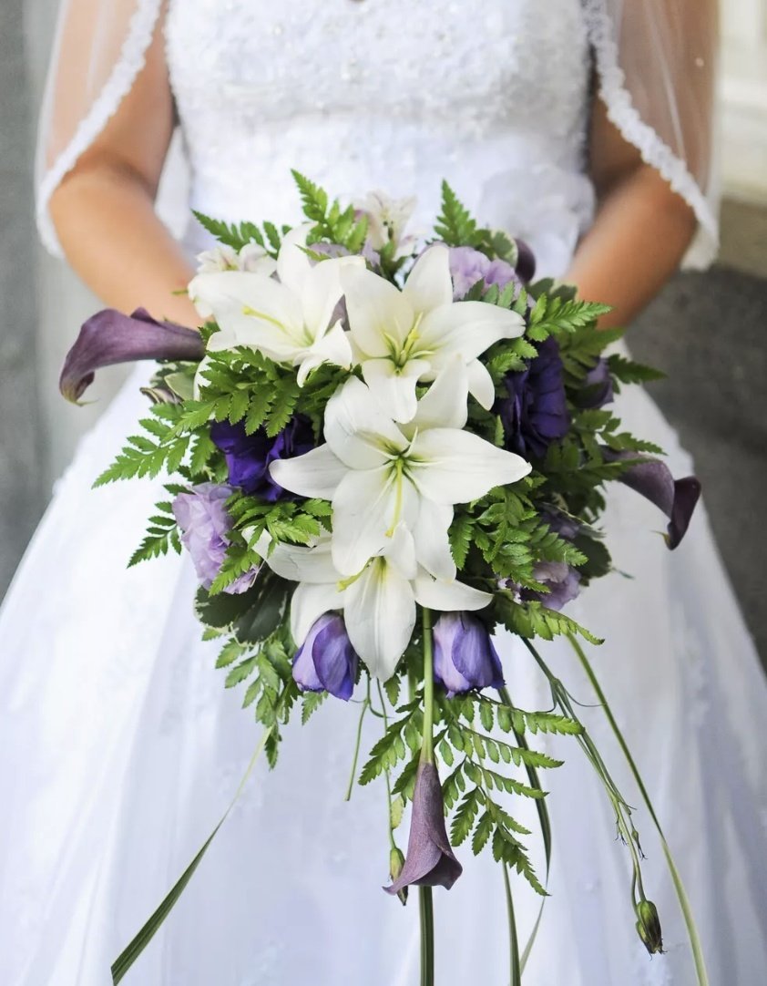 Букет невесты с лилиями