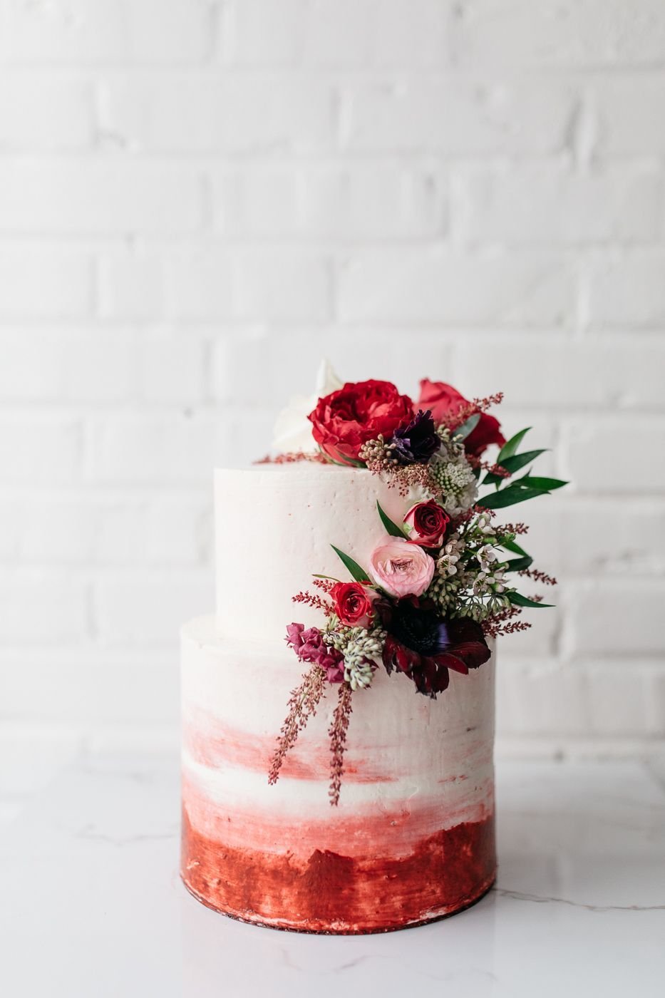 Свадебный торт красный бархат