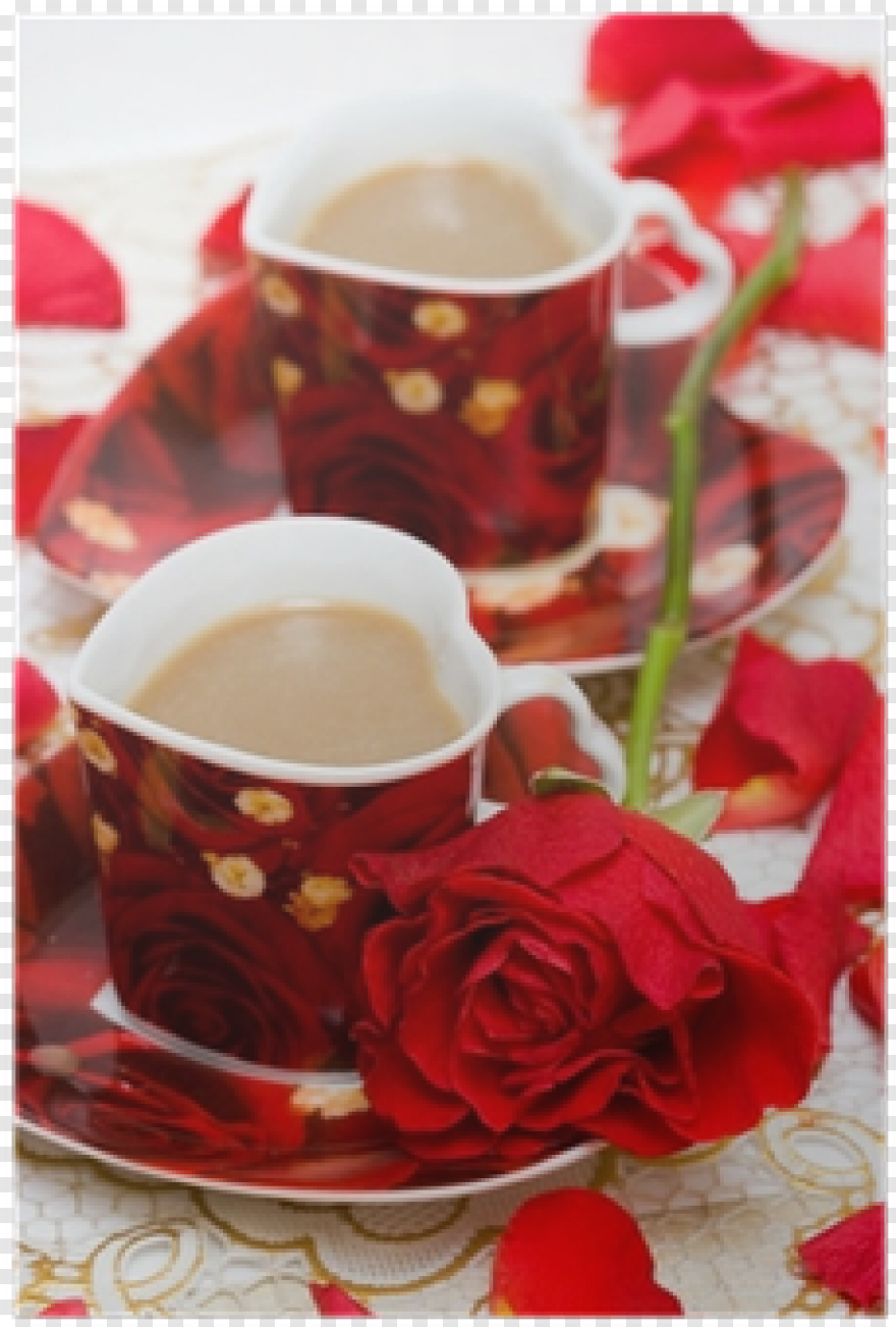 Две чашки кофе и цветы