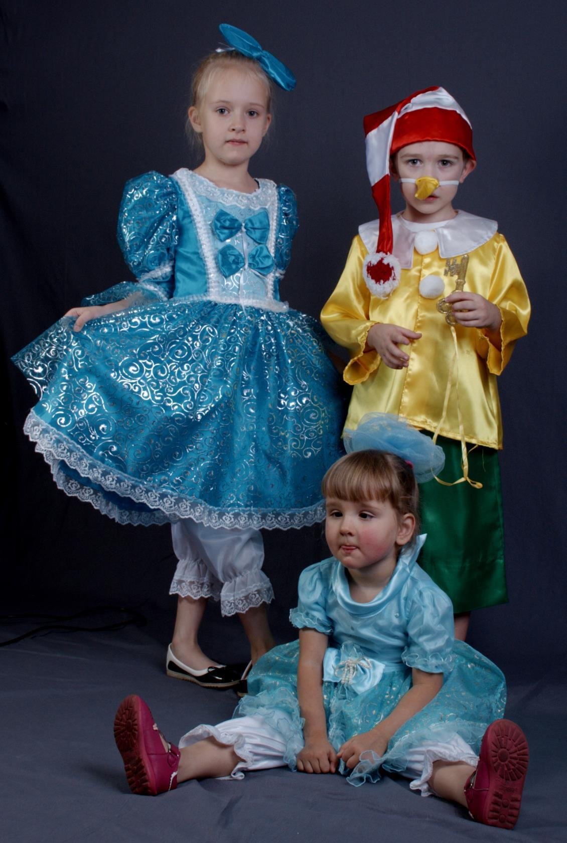 Новогодний прокат. Новогодние костюмы. Маскарад для детей. Маскарад для детей на новый год. Маскарад в детском саду.