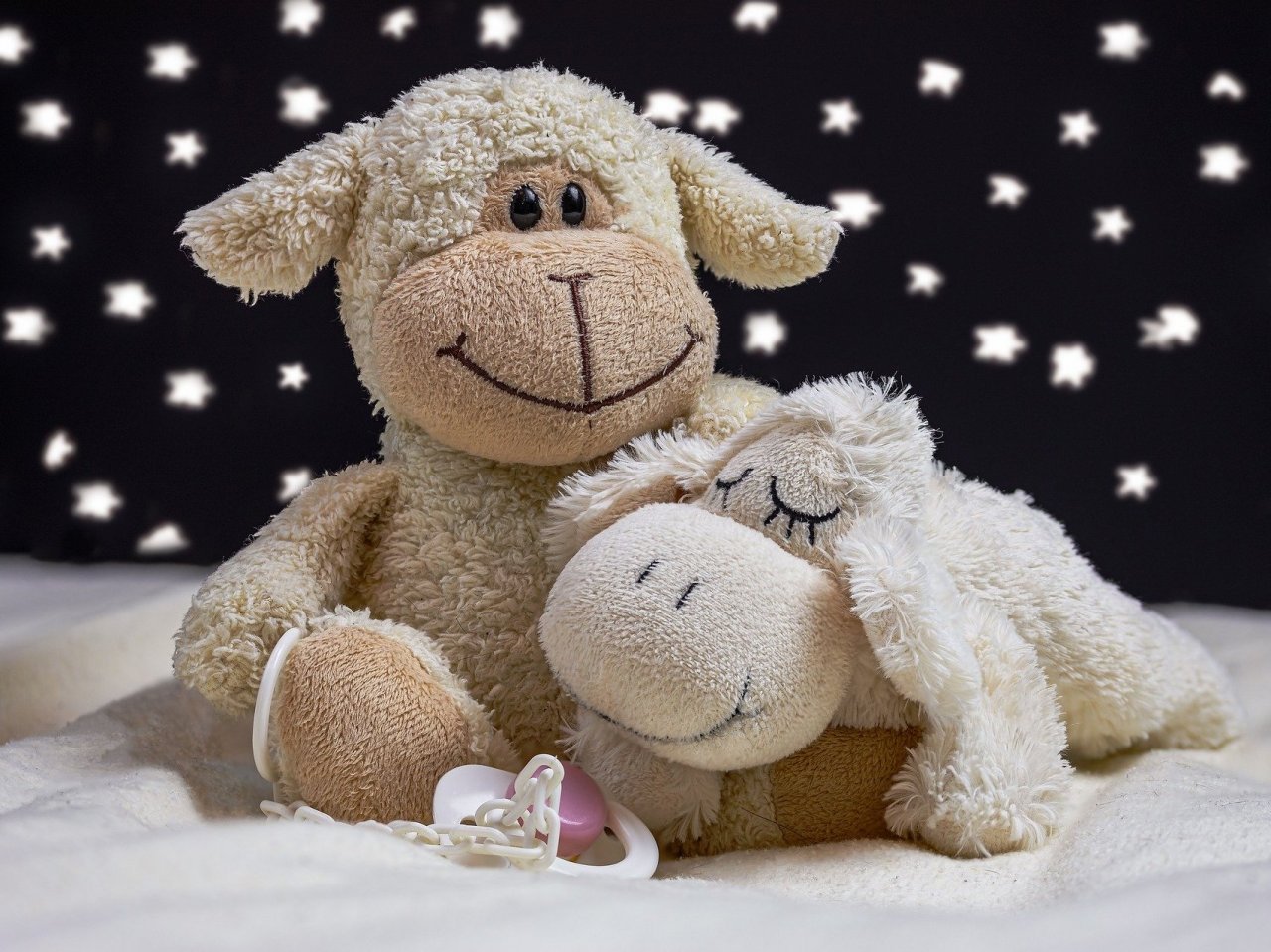 Спокойной ч. Спокойной ночи мишка. Спокойной ночи с мягкими игрушками. Спокойной ночи с овечками. Спокойной ночи Медвежонок с пожеланиями.