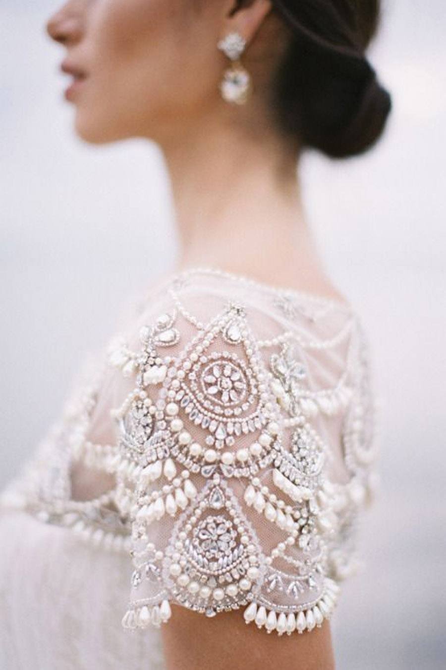 Свадебное платье со свитером