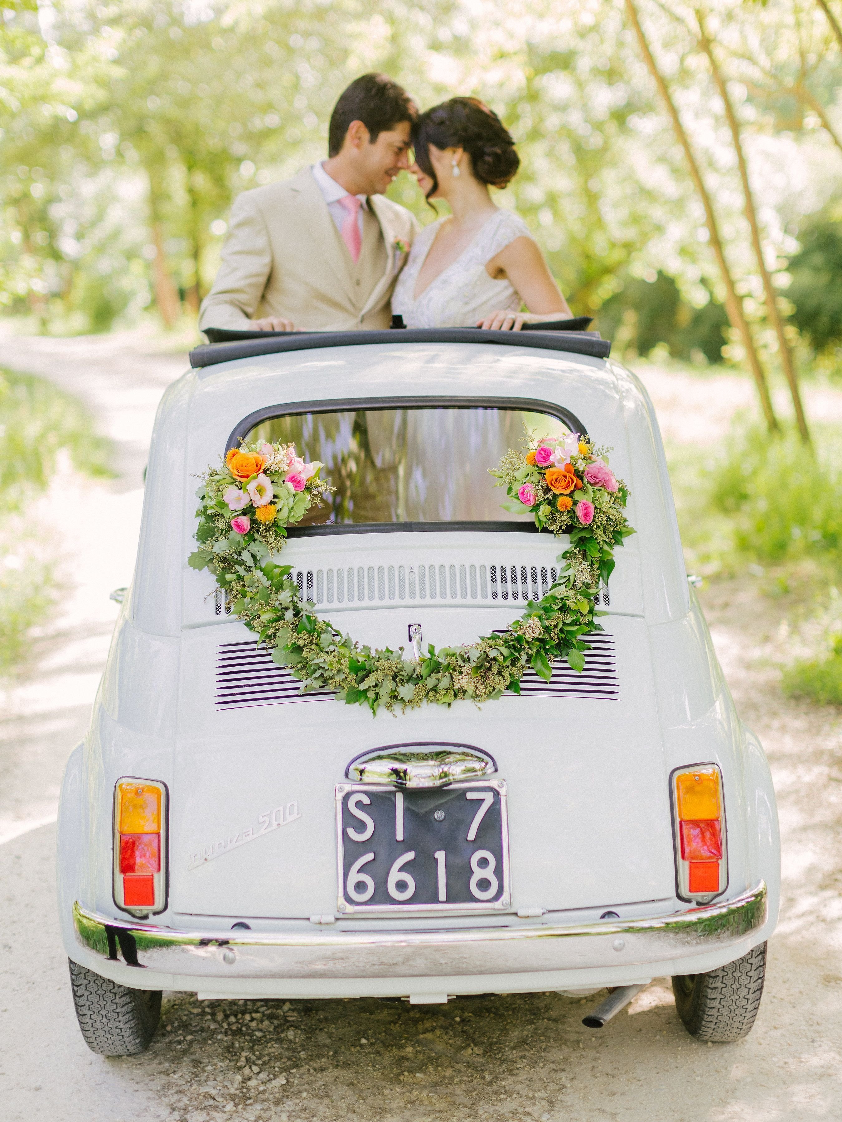 Decorating Bridal cars