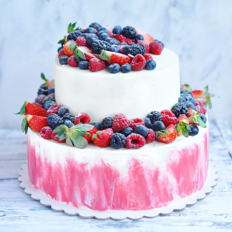 Торт крем чиз с ягодами