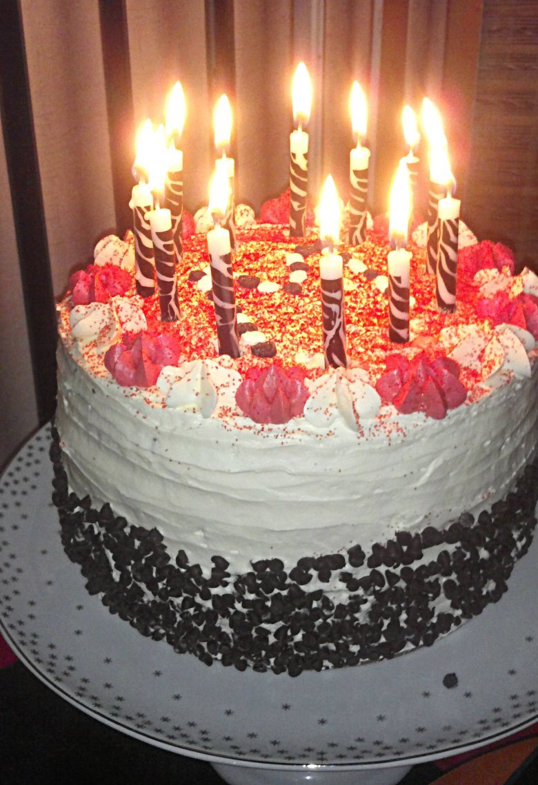 Торт со свечой