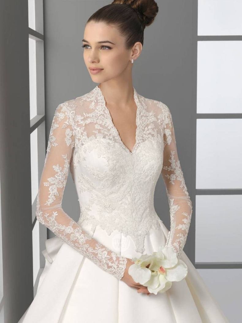 Свадебное платье с воротником стойкой