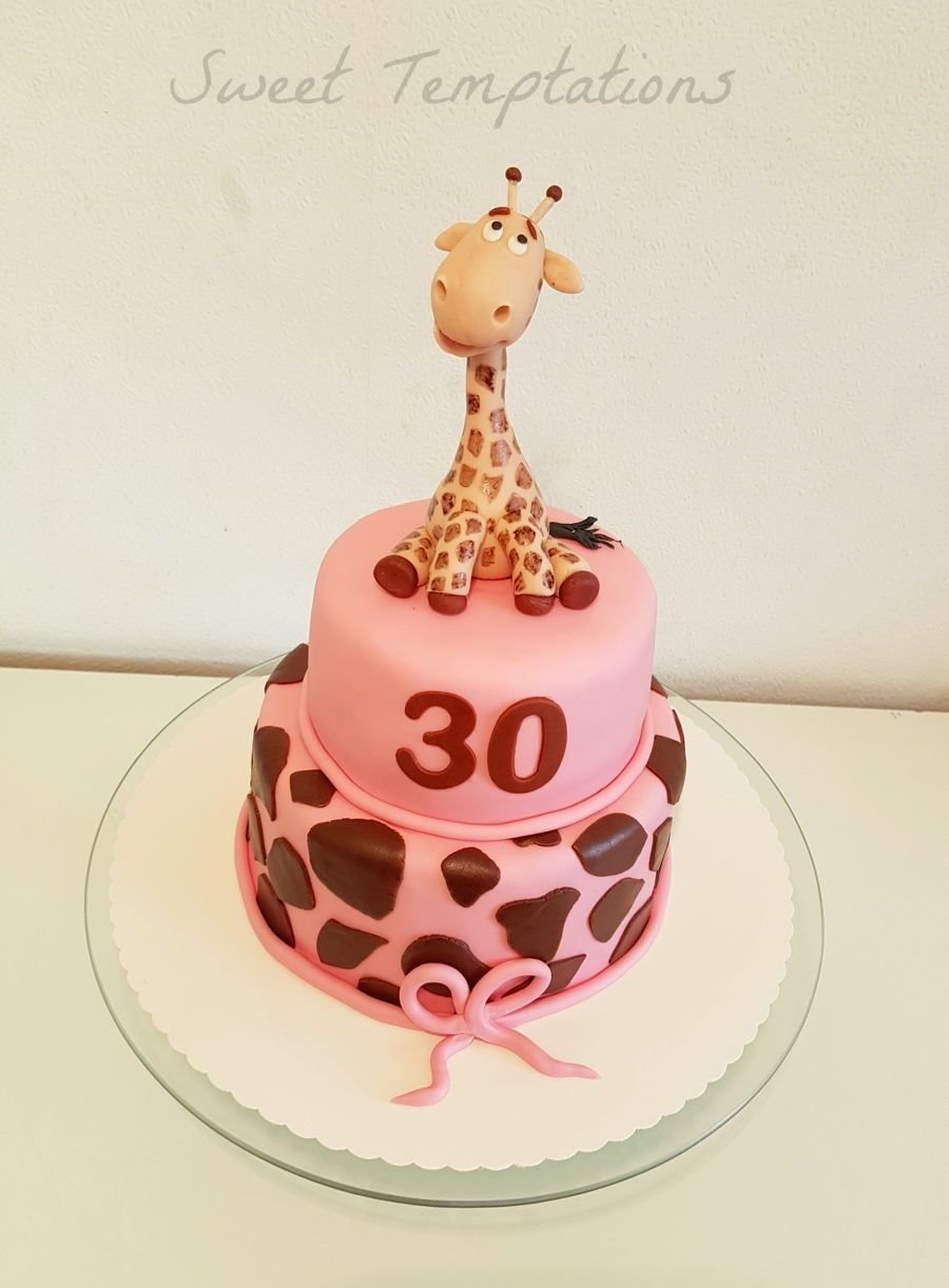 Декор торта с жирафом