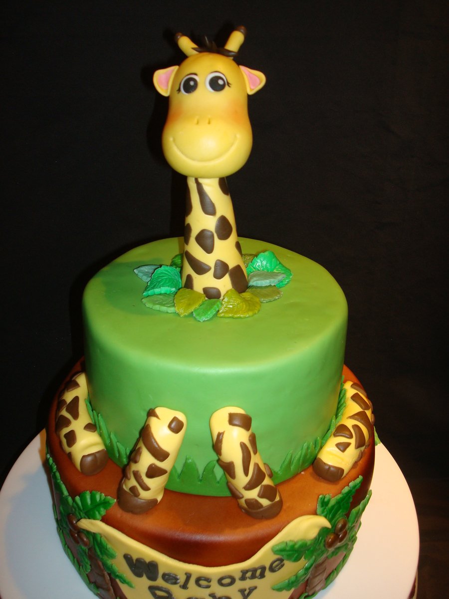 Тортик с жирафом на пол года