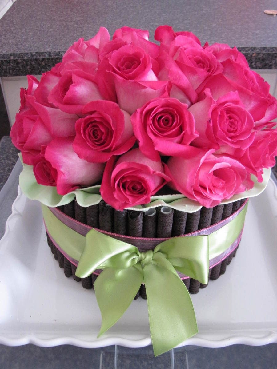 Торт с розами шикарный