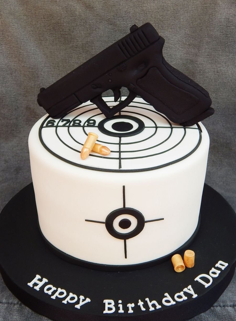 Торт с пистолетом