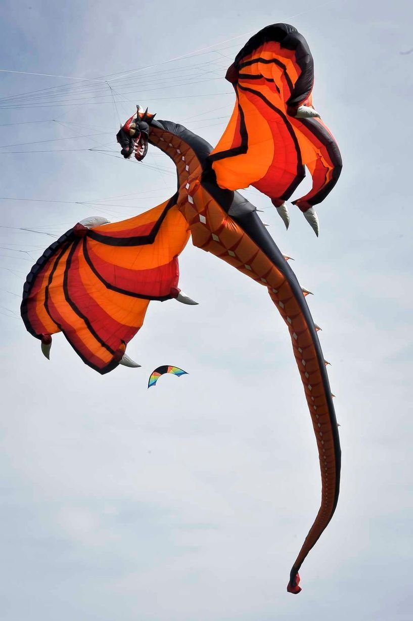Фестиваль "воздушных змеев" в Азове