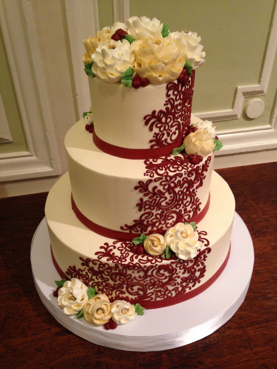 Свадебный торт двухъярусный бордовый