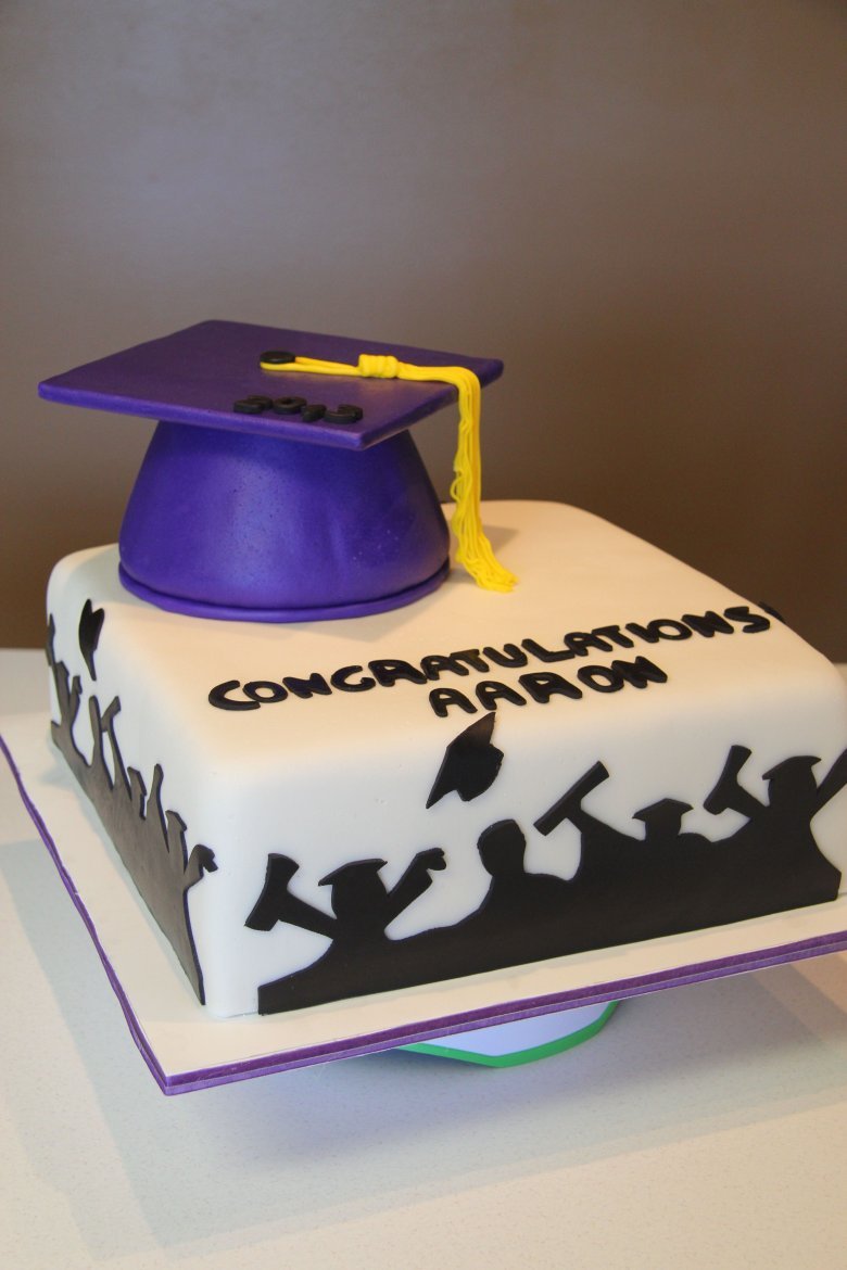 Торт на выпускной