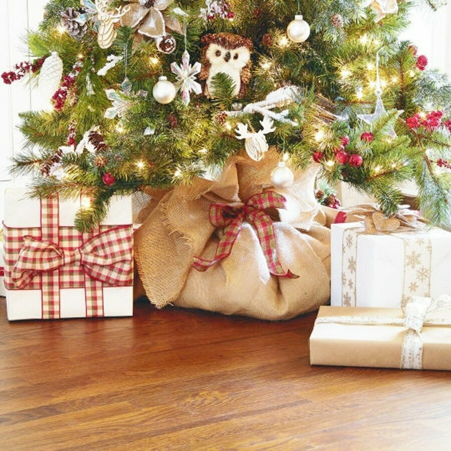 Муляж подарков под елку