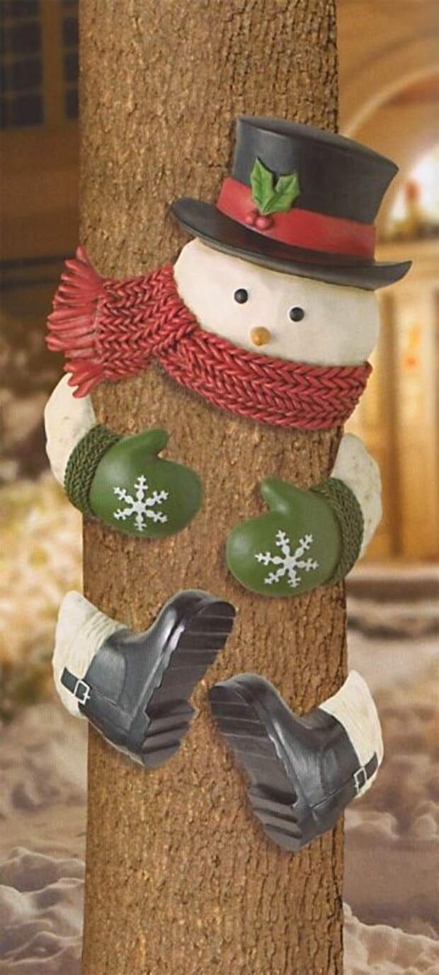 Снеговик из дерева для улицы