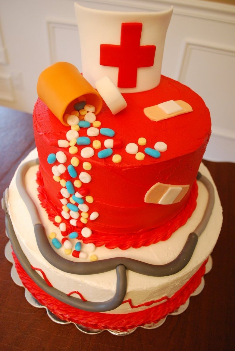 Двухъярусный торт для врача