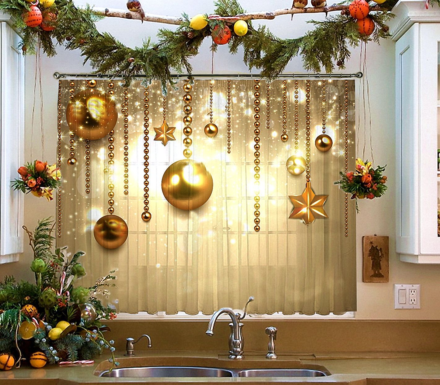 Как задекорировать окно. Новогоднее украшение кухни. Рождественское украшение кухни. Украсить кухню к новому году. Новогодние шторы на кухню.