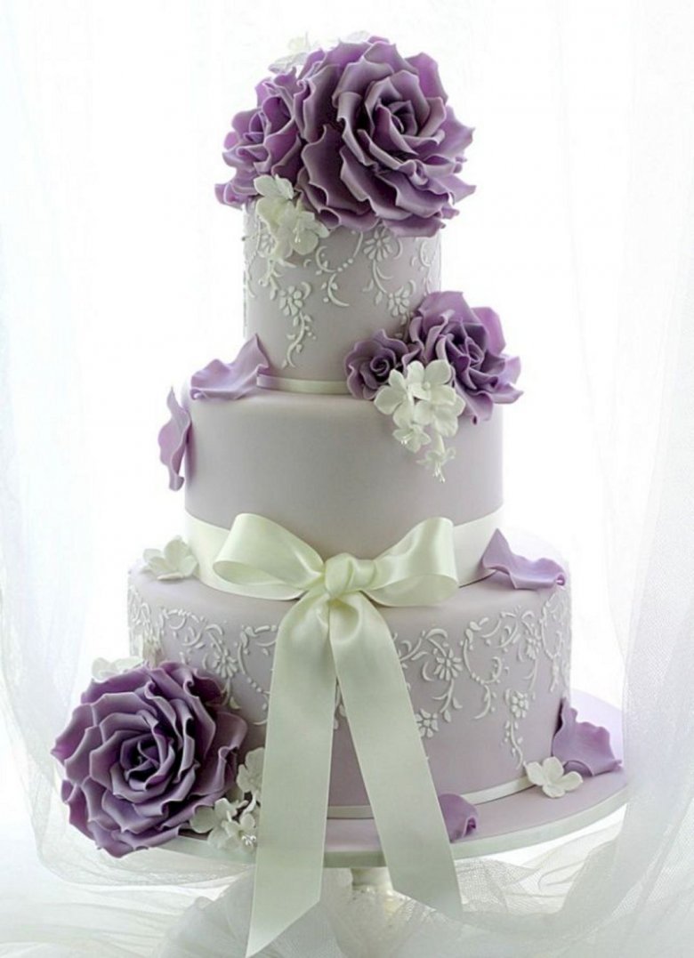 Свадебный торт один ярус фиолетовый