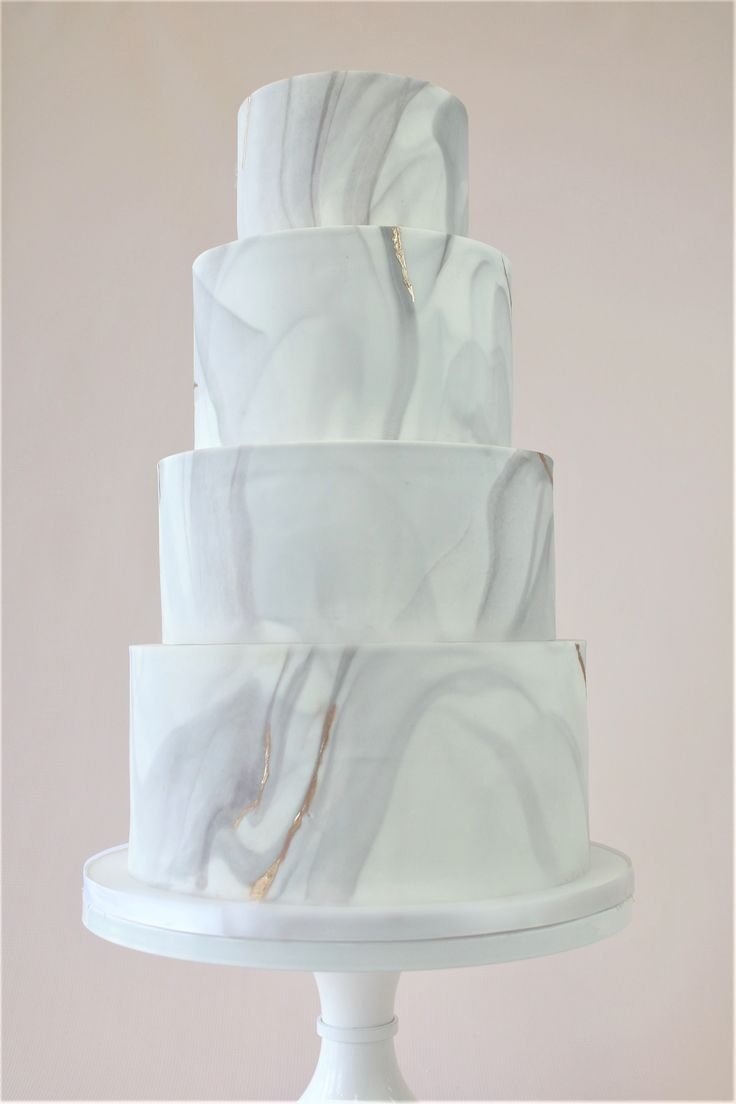 Мраморный торт с геометрией на свадьбу