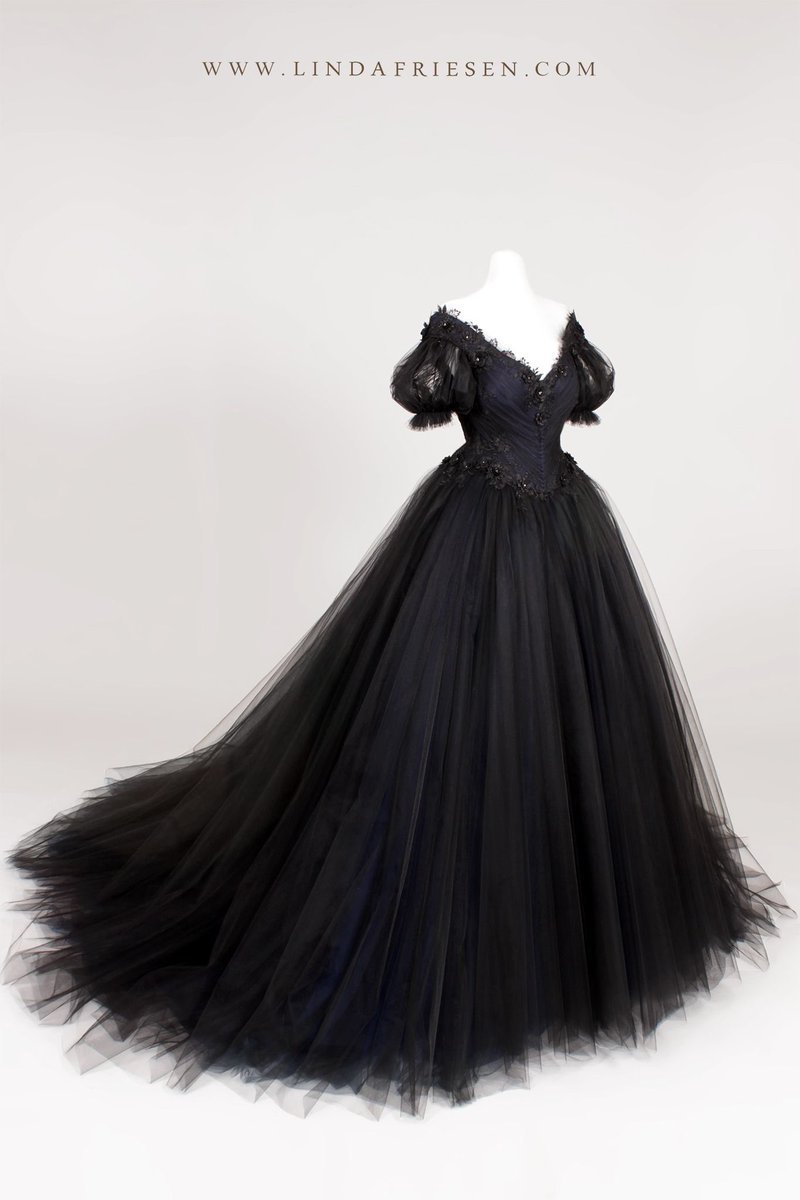 Платье энстровогантное чёрное Готическое
