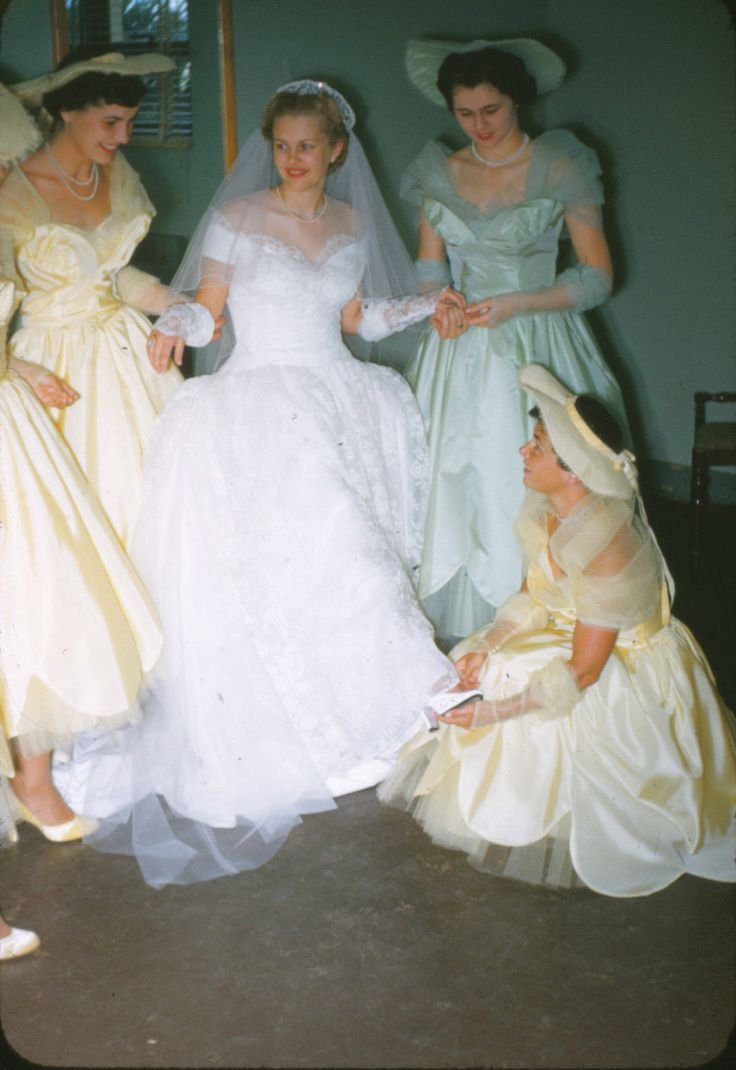 Платье свадебное старое