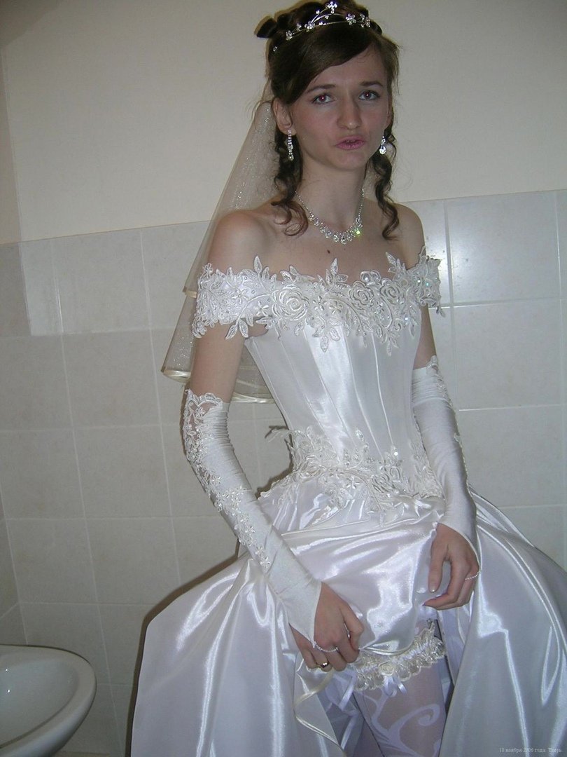 Трансвестит в свадебном платье