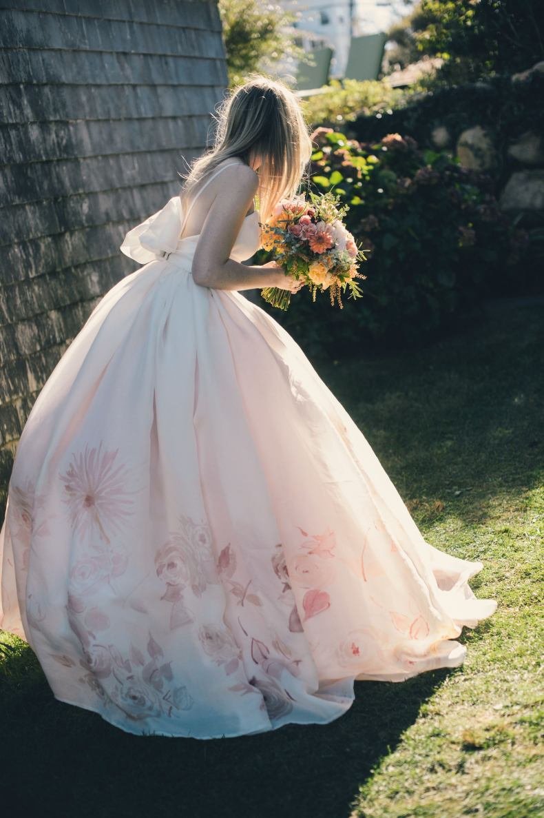 Свадебное платье пудрового цвета