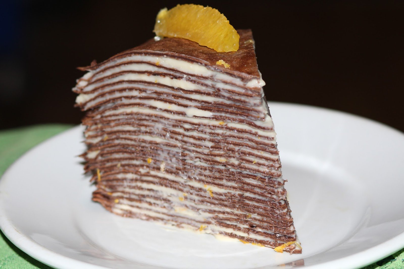 Блины с кремом чиз. Блинный торт с кремом чиз. Блинный Крепвиль. Блинный торт маковый. Торт шоколадный блинный с кремом чиз.