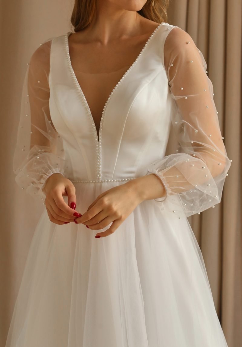 Свадебное платье с жемчужинами
