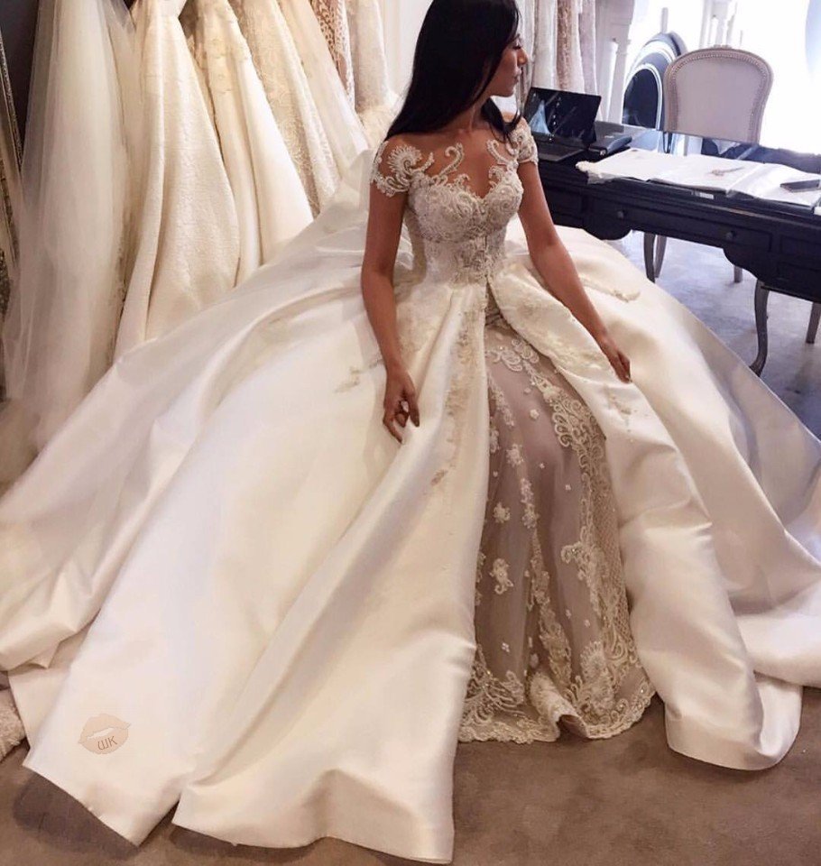 Бриллиантовое свадебное платье