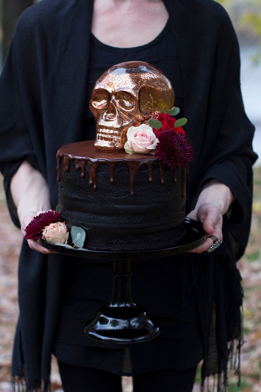 Черный торт ведьма