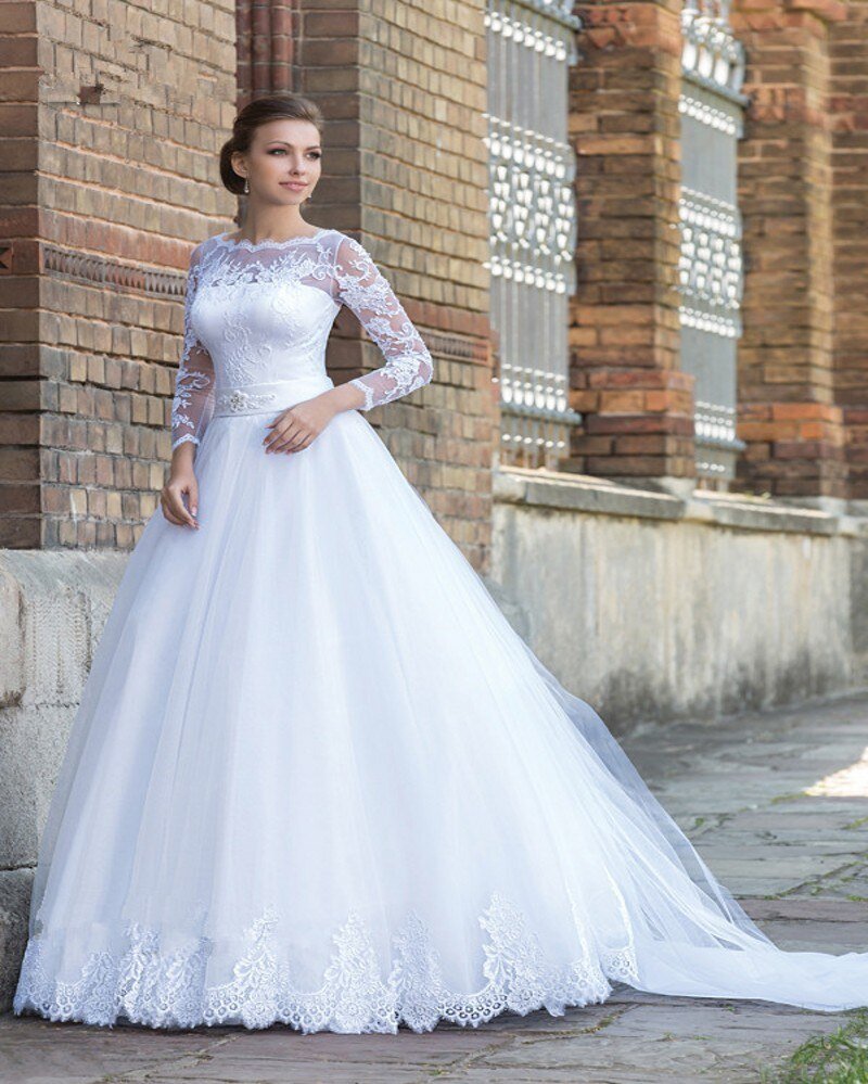 Свадебное платье с рукавами из