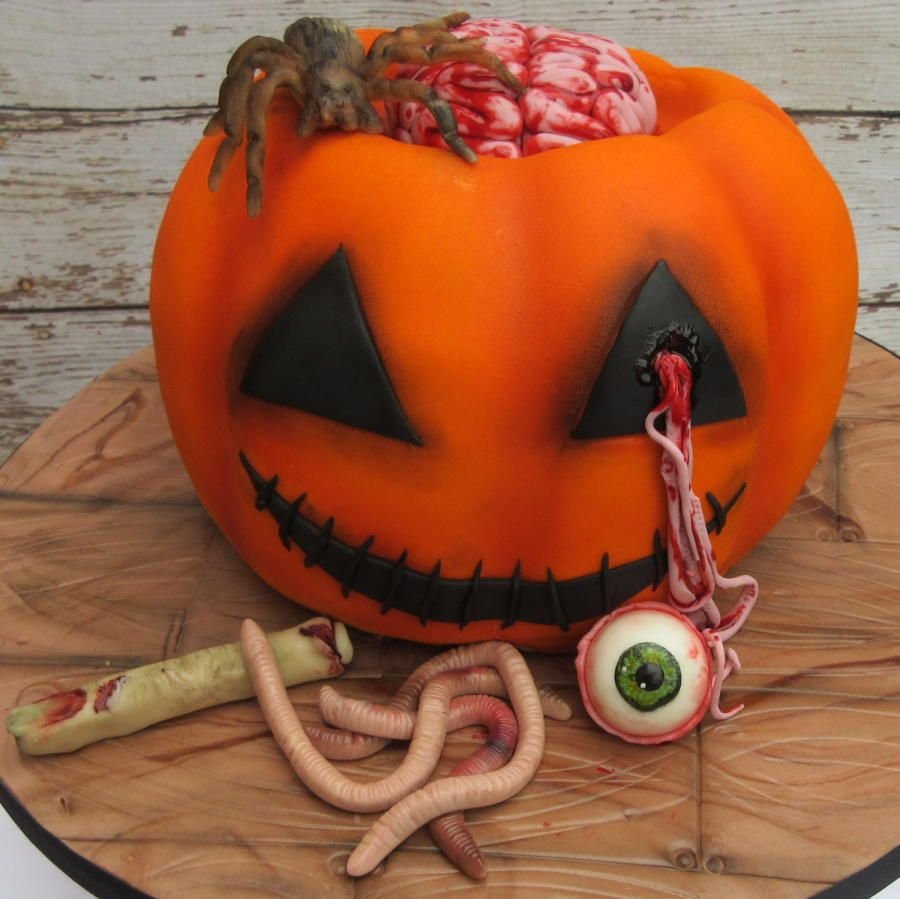 Торт в виде тыквы на Хэллоуин