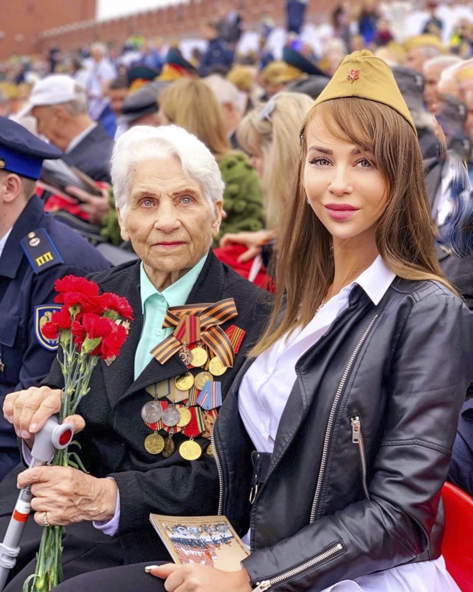 Лия Диянова на параде