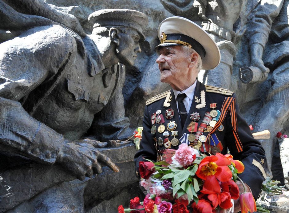 Памятник ветеранам