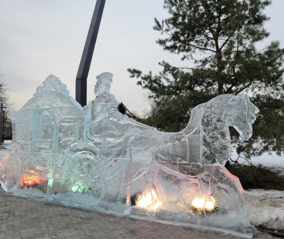Снег и лед в Москве