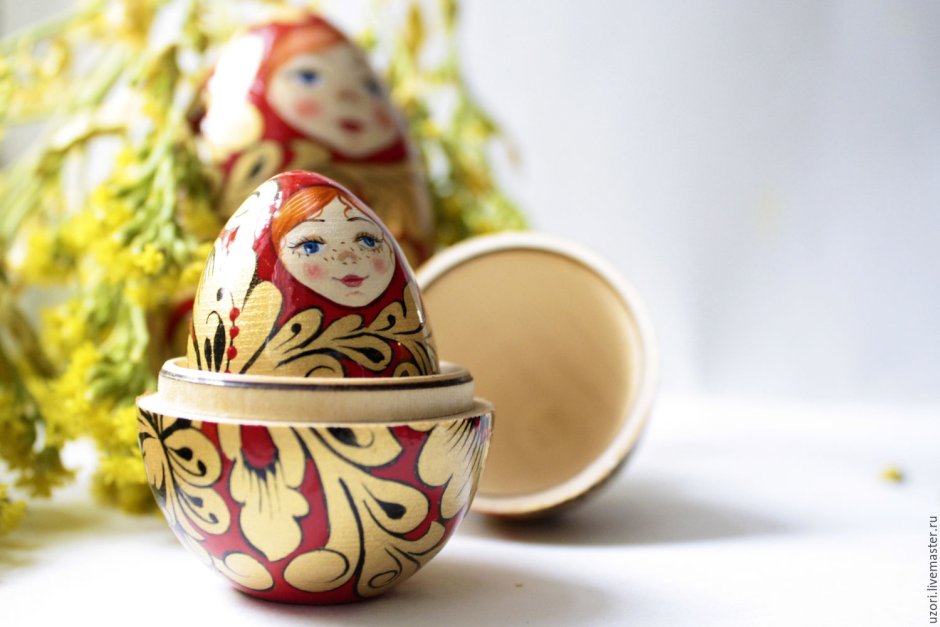 Матрешка яйцо Хохлома